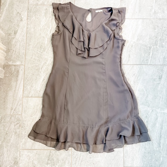 Tulle Gray Layer Ruffle Shift Dress Size Medium - Picture 3 of 9